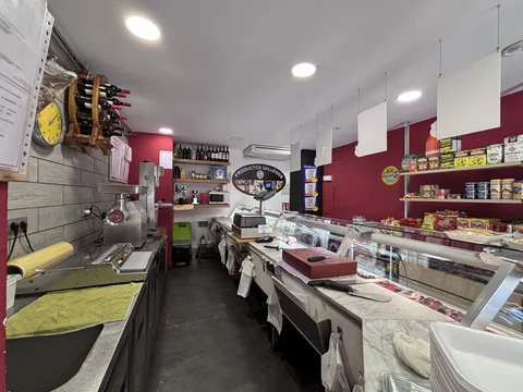 Carnicería, tienda de alimentación en traspaso en Gran Via de les Corts Catalanes - Foto 21