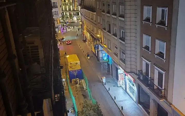 Piso en  Calle de Isabel la Católica 13 - Foto 3