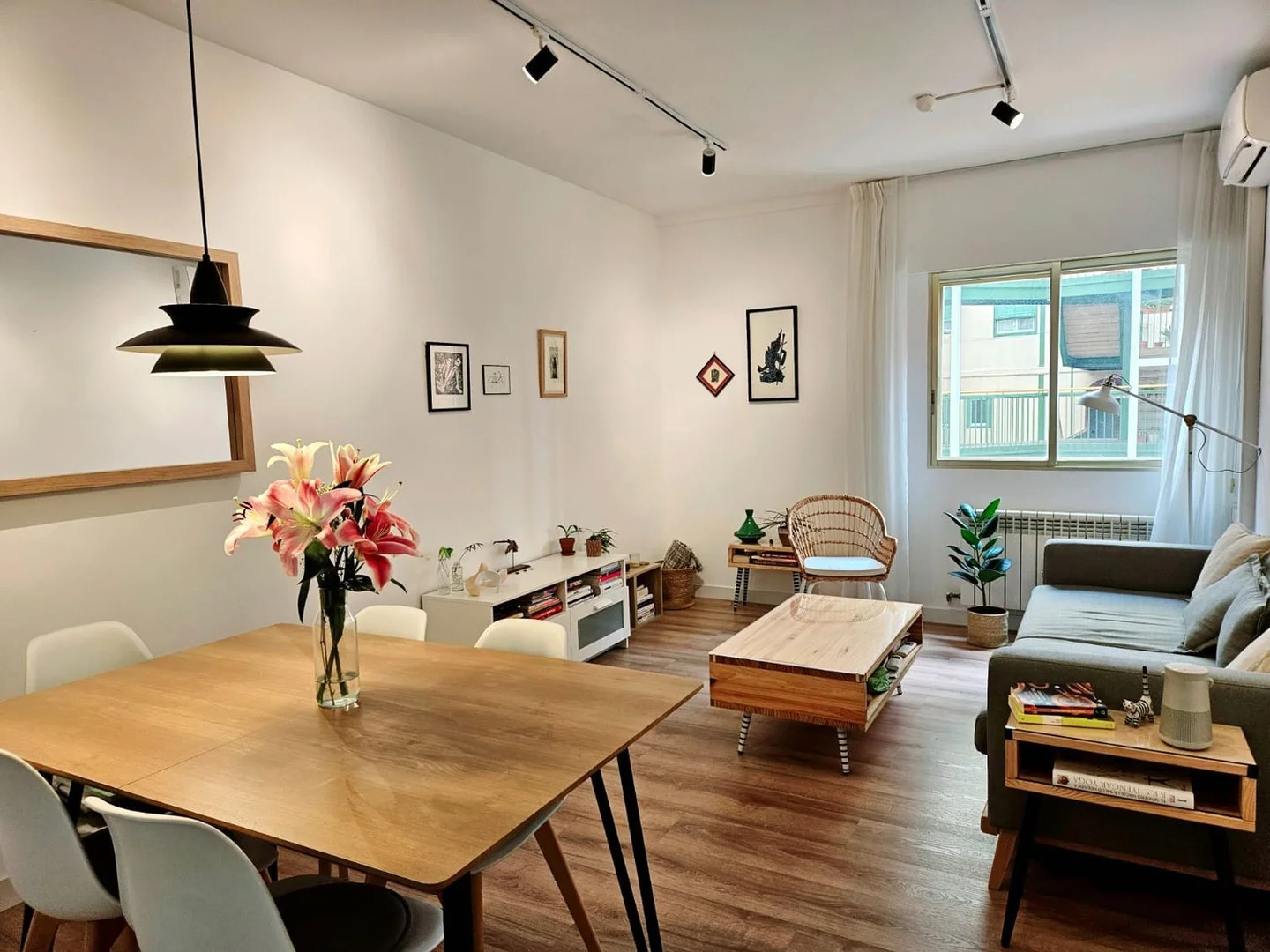 Alquiler de piso en Lavapiés-Embajadores - Foto 1