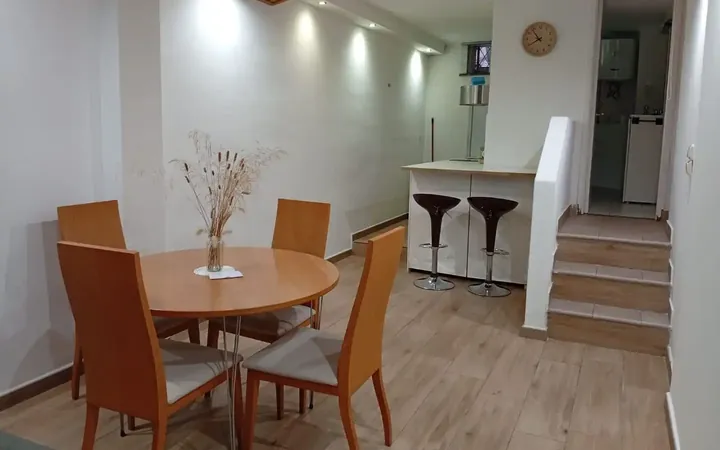 Local comercial en  Carrer de les Torres 84 - Foto 1
