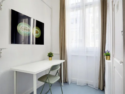 Piso en  Carrer de Salvà 44 - Foto 8