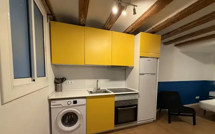Estudio en  Carrer de Ferran 16 - Foto 2