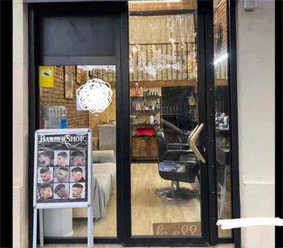 Local comercial en Sagrada Familia - Foto 1