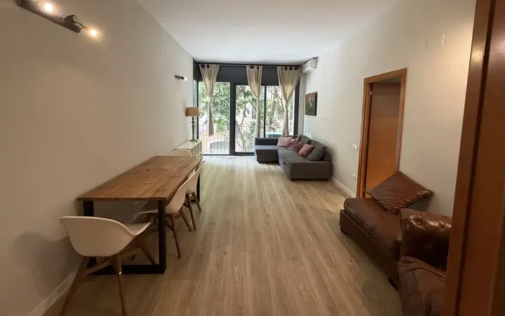 Piso en  Carrer de la Reina Amàlia 37.U - Foto 1