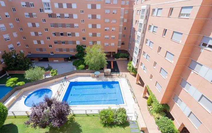 Piso en Calle de Julián Camarillo, Simancas - Foto 1