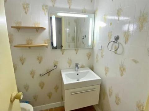 Piso en  Avenida del Doctor García Tapia 120 - Foto 2