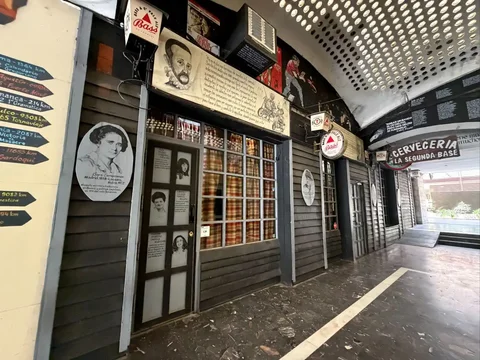 Local comercial en  Calle de Mauricio Legendre 3 - Foto 20