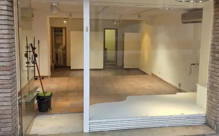 Local comercial en  Carrer de Sant Pere Més Alt 64 - Foto 2