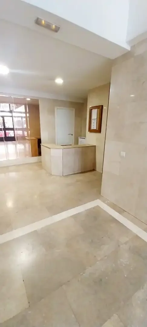 Piso en  Calle de Sánchez Barcáiztegui 31 - Foto 5