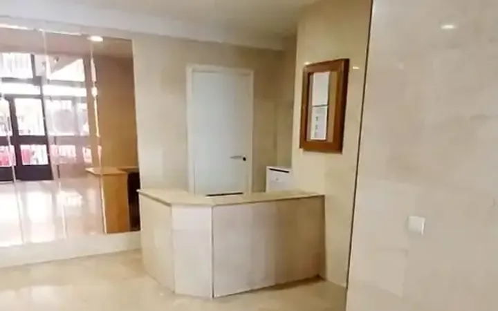 Piso en  Calle de Sánchez Barcáiztegui 31 - Foto 5