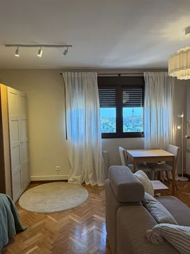 Estudio en calle de Rafael Bergamín, 9 - Foto 3