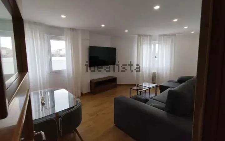 Piso en Calle del Marqués de Viana, 12, Valdeacederas - Foto 1