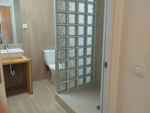 Piso en Avenida mare de deu del port, 403 - Foto 6
