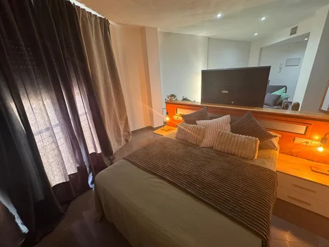 Estudio en calle de Torres i Amat, 13 - Foto 2