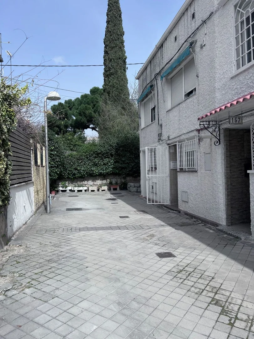 Chalet adosado en calle de Gomeznarro, 159 - Foto 1