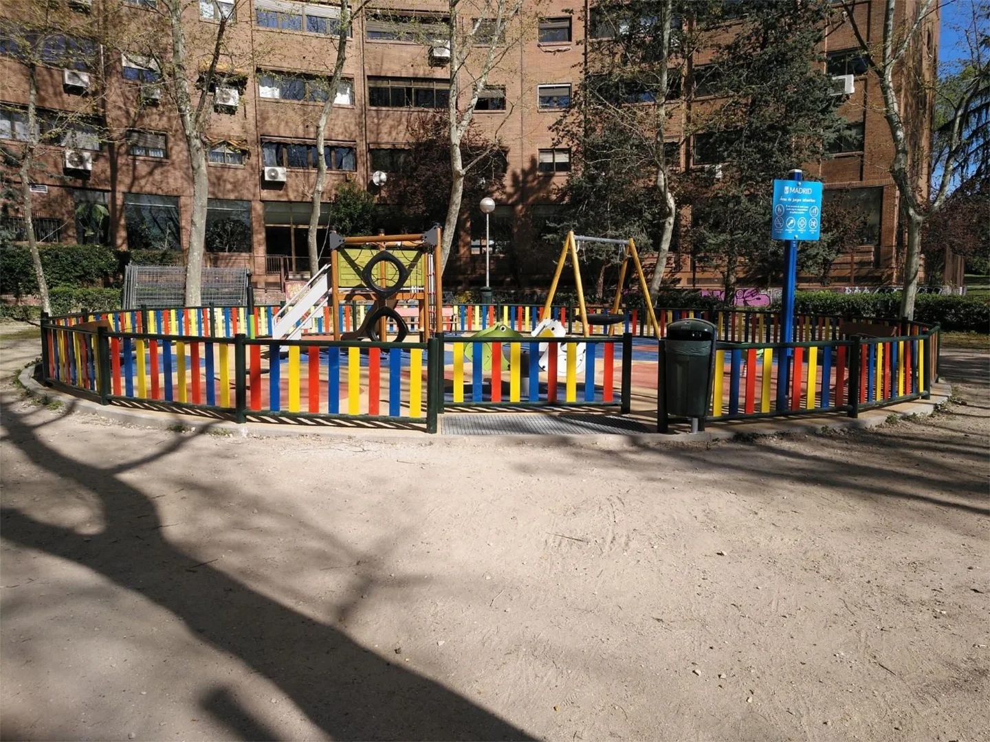 Piso en  Calle de Juan Esplandiú 4 - Foto 24