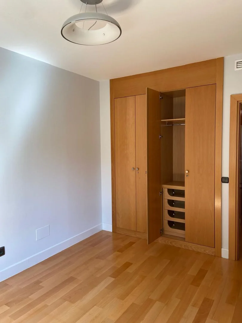 Piso en avenida del Talgo, 150 - Foto 5