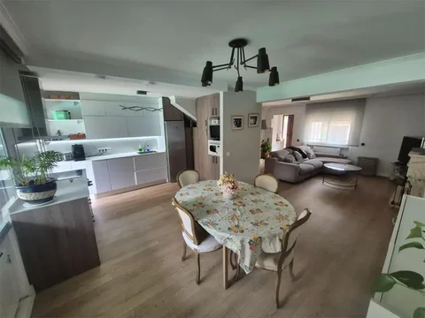 Piso en  Calle del Conde de las Posadas 23 - Foto 6