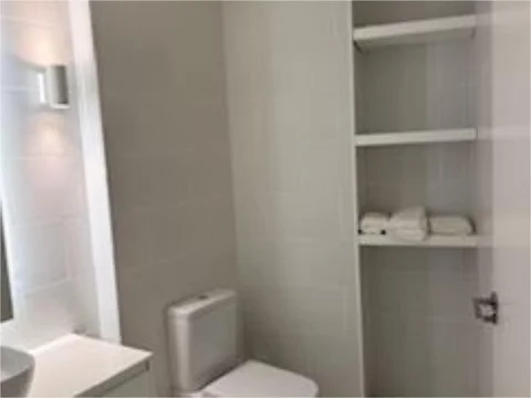 Piso en  Calle de Emilio Ortuño 3 - Foto 10