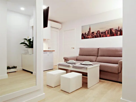 Piso en  Calle de Rodríguez San Pedro 24 - Foto 1