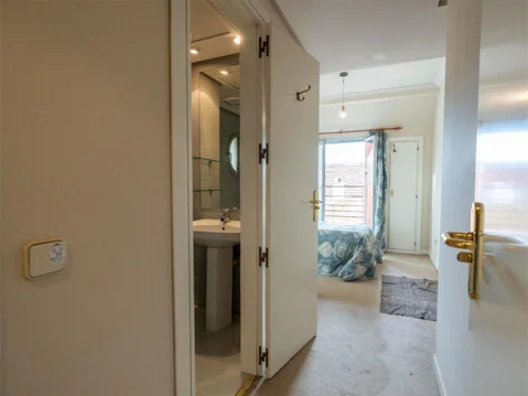 Piso en  Calle del General Arrando 28 - Foto 16