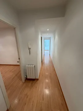 Piso en calle de la Mare de Déu dels Angels, 33 - Foto 1