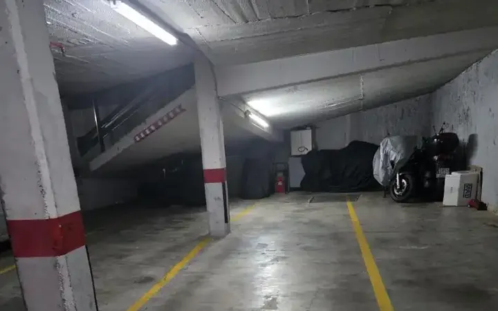 Garaje en  Passeig de la Mare de Déu del Coll 175 - Foto 1