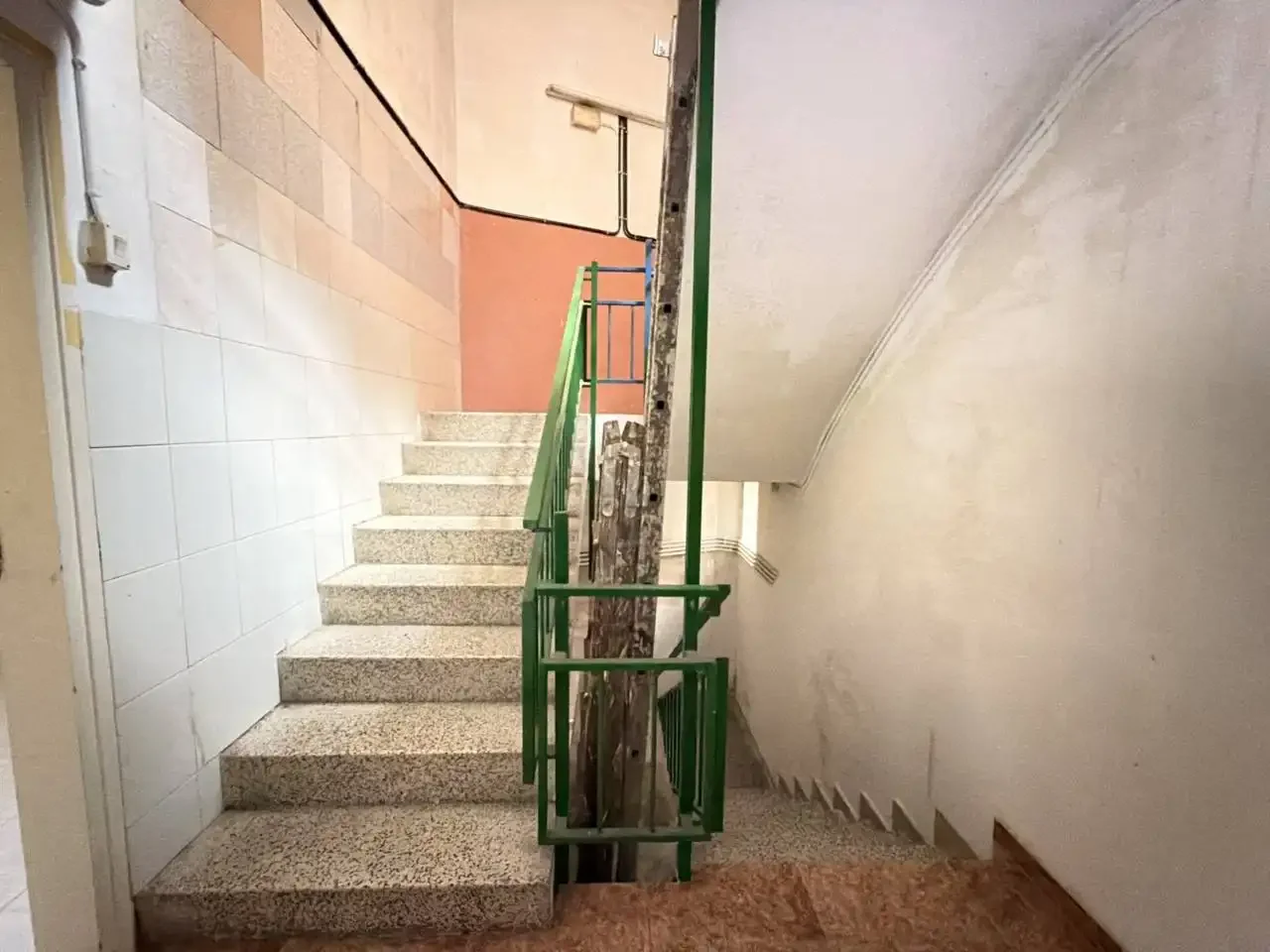 Local comercial en  Calle AGUDELLS 81 - Foto 8