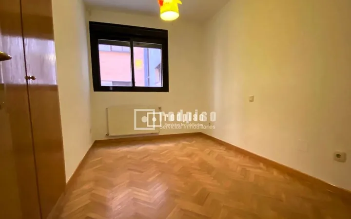 Piso en Calle de Boadilla del Camino, Las Tablas - Foto 13
