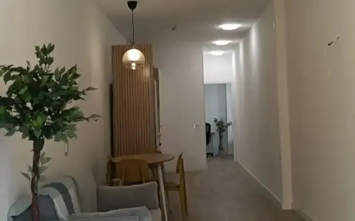 Apartamento en  Calle de Doña Berenguela 18 - Foto 2