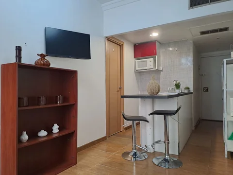 Estudio en plaza de los Mostenses, 5 - Foto 2