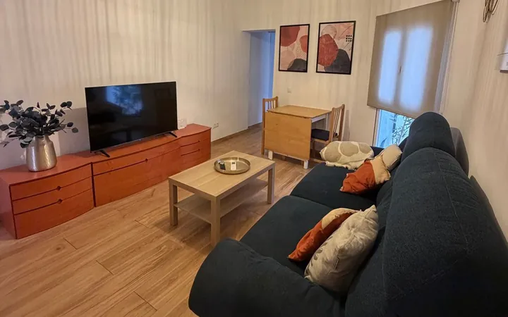 Piso en Calle de las Azucenas, 40, Valdeacederas - Foto 2