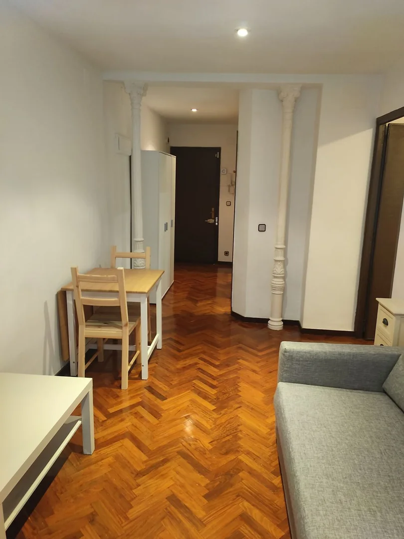 Piso en Huertas-Cortes - Foto 3