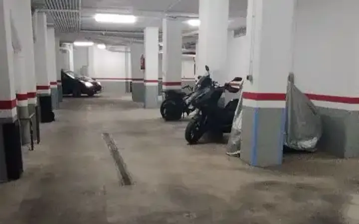 Garaje en  Avinguda de Rio de Janeiro 112 - Foto 4
