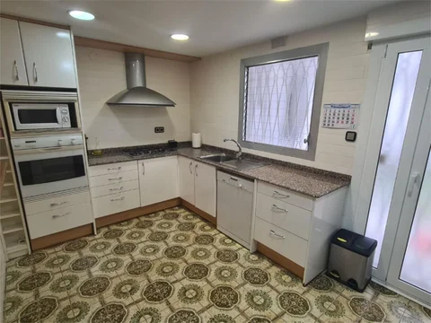 Piso en  Passeig de la Font d'en Fargas 30 - Foto 13