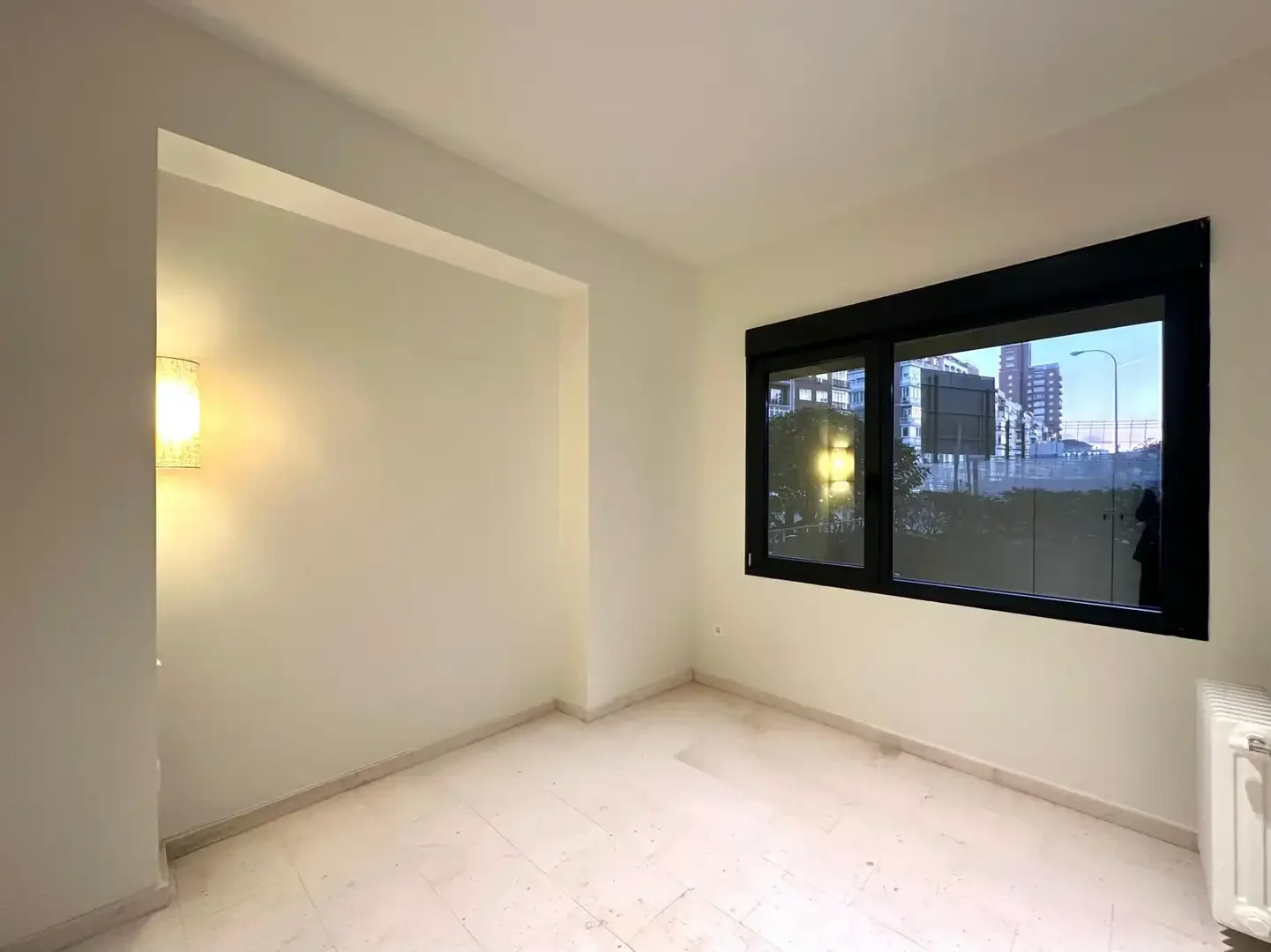 Planta baja en  Avenida de América - Foto 9