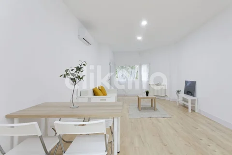 Piso en calle de Trafalgar - Foto 5