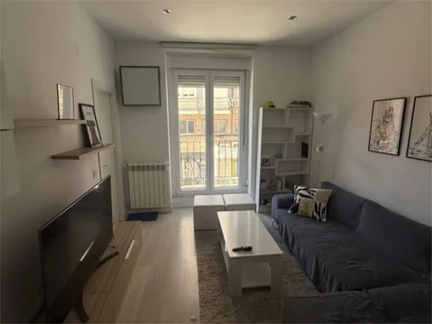 Piso en  Calle del Cardenal Cisneros 66 - Foto 1