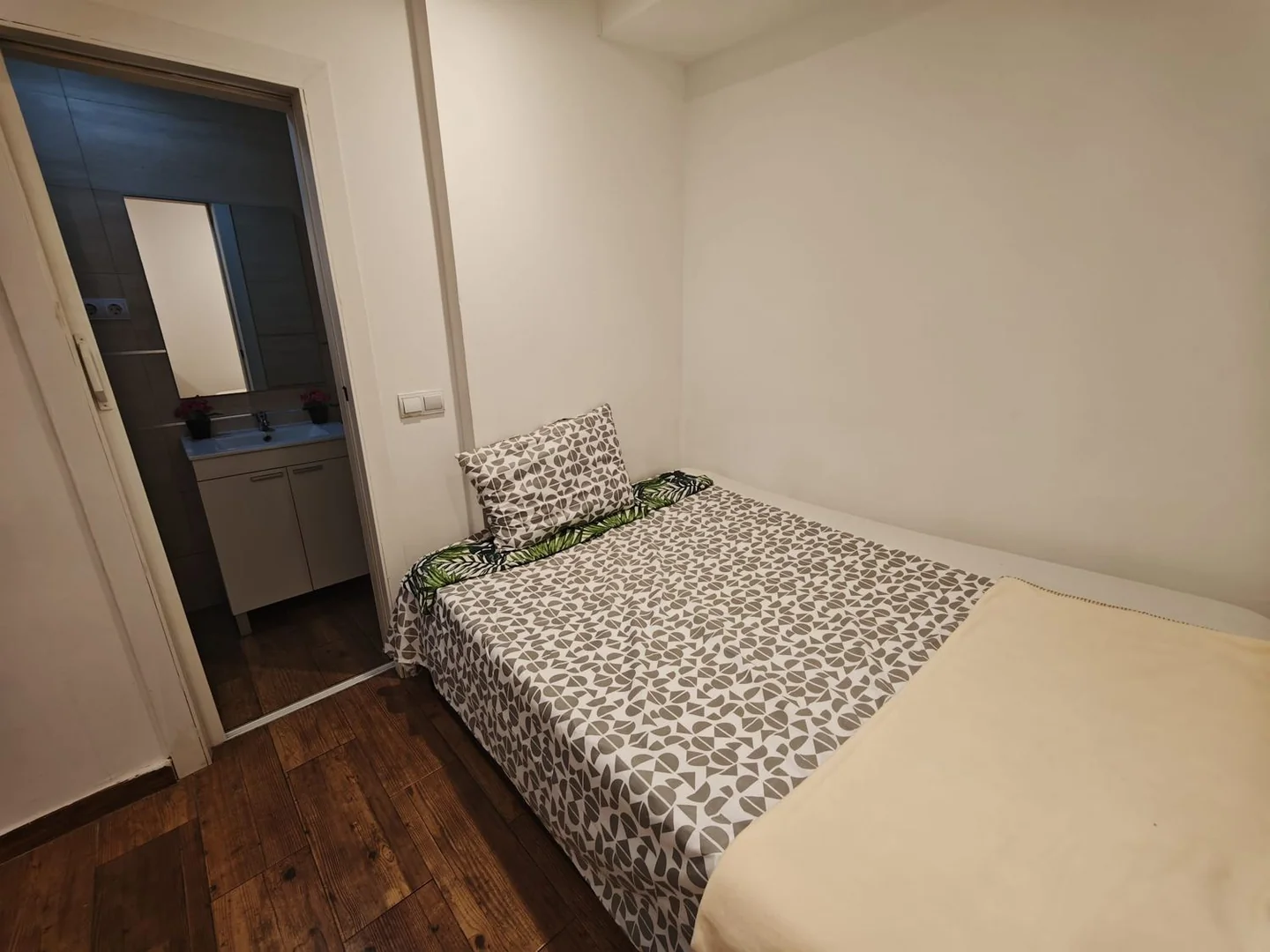 Estudio en Calle de Jesús y María, 34, Lavapiés-Embajadores - Foto 5