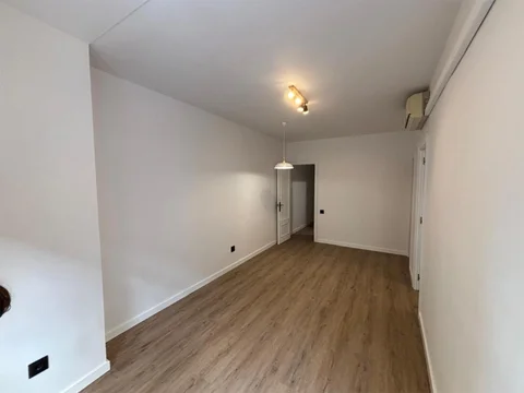 Piso en  Carrer de Llull 18 - Foto 5