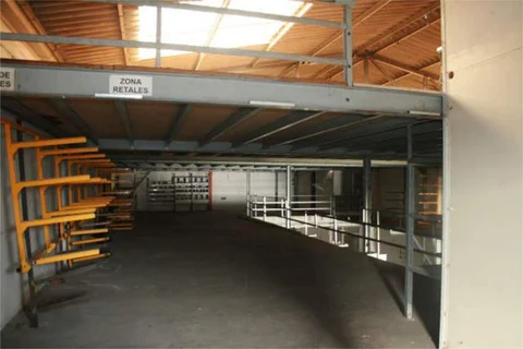 Nave Industrial en Bon Pastor - Foto 5