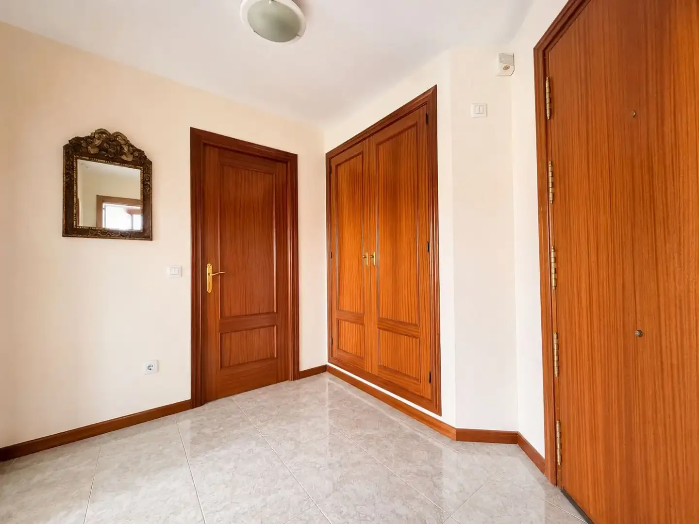 Piso en  Calle de Zúrich 33 - Foto 5