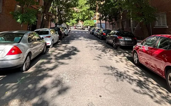 Piso en Calle de Linneo, 32 - Foto 4