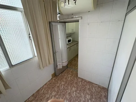 Piso en  Calle del Mar de Aral 3 - Foto 12