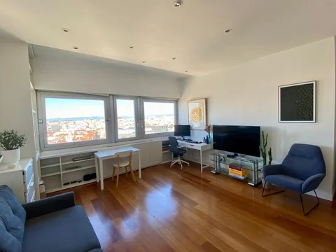 Estudio en calle del Marqués de la Ensenada, 16 - Foto 1