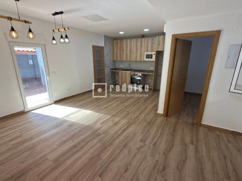 Chalet adosado en Calle de Luis Claudio - Foto 9