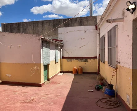 Edificio de uso mixto en Simancas - Foto 24