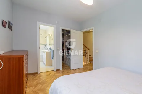 Chalet Adosado en Salvador, Madrid - Foto 14