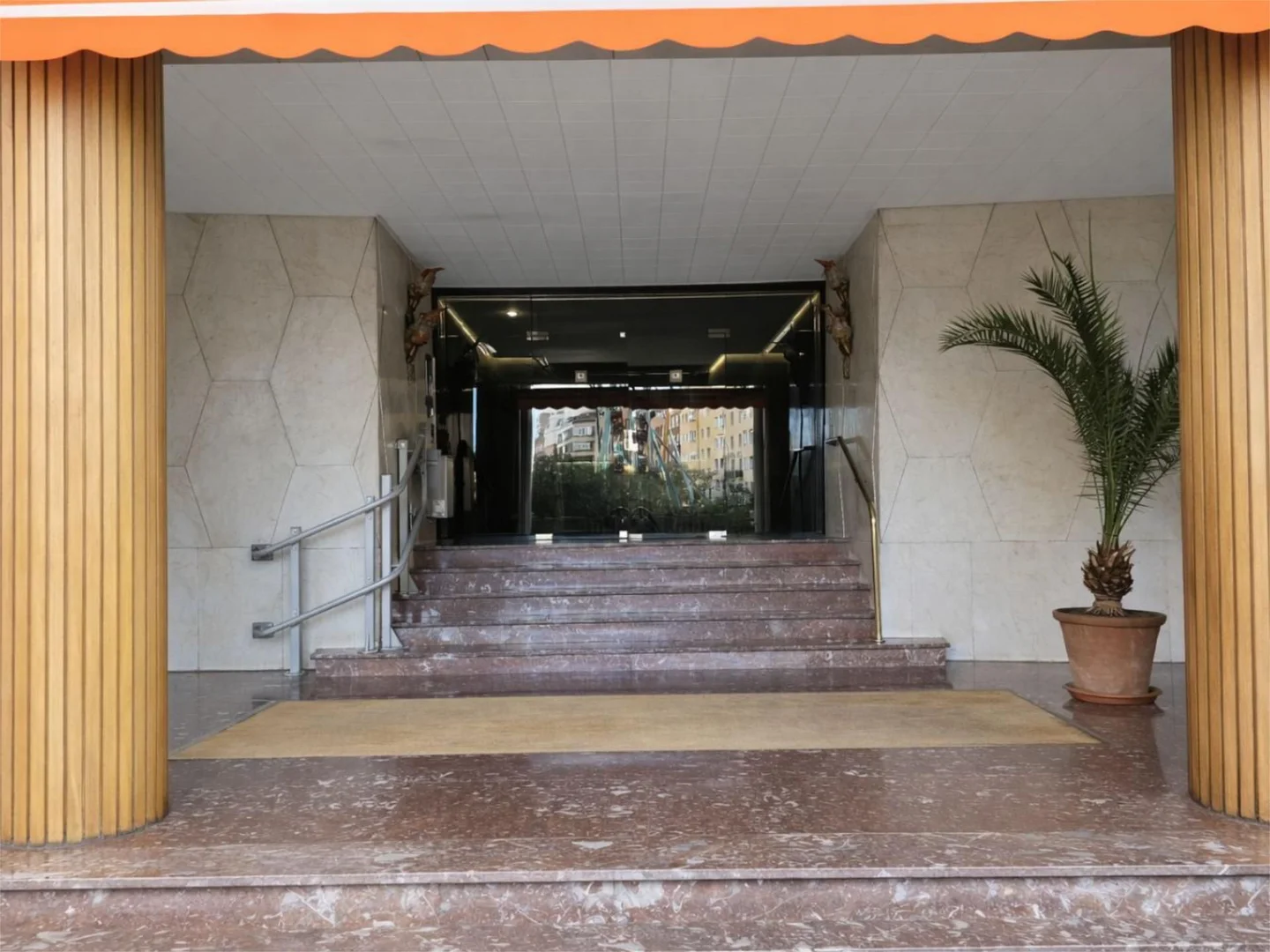 Piso en  Calle de Cea Bermúdez 155 - Foto 2