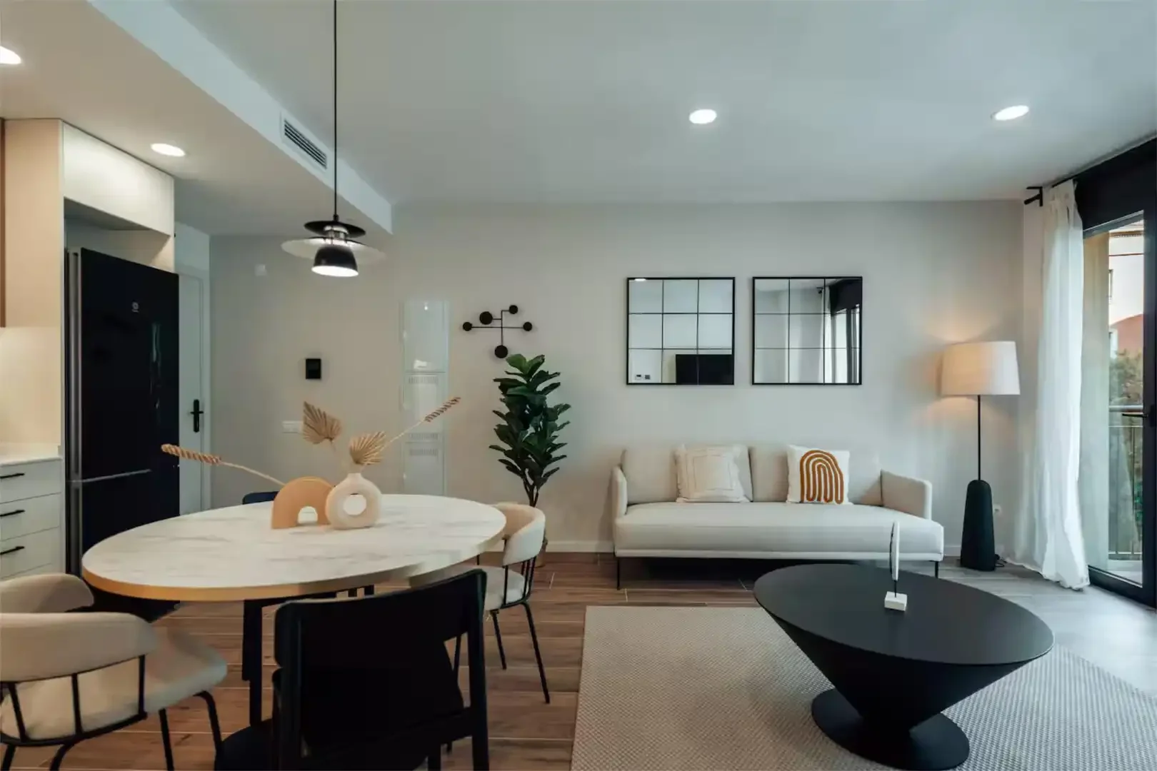 Apartamento en  Carrer d'en Xuclà 9 - Foto 2